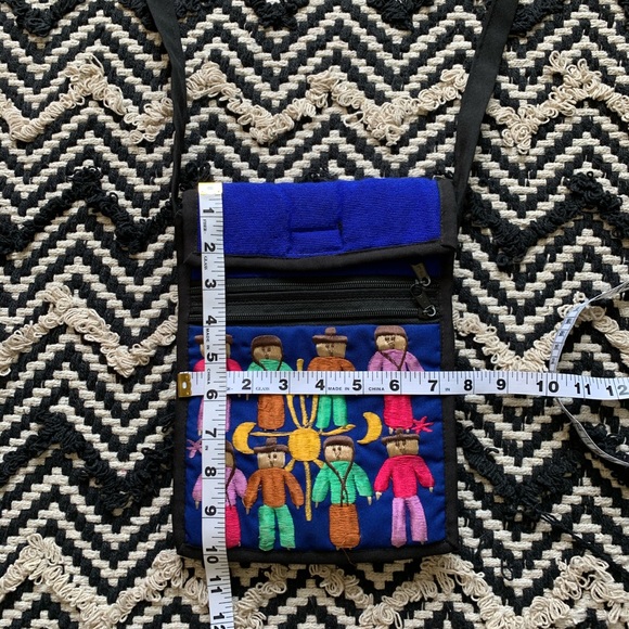 VTG Guatemalan, embroidered, crossbody bag - Picture 5 of 6